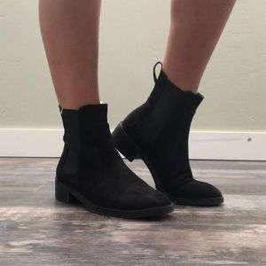 black booties 💖🌚